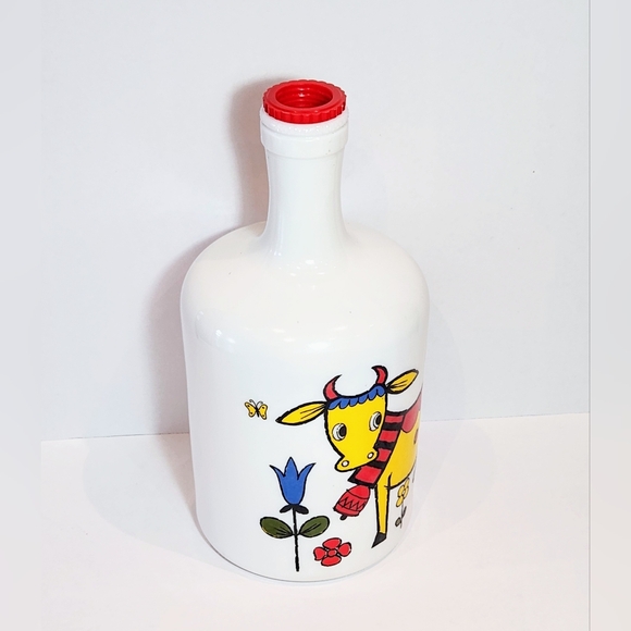 Vintage Milk Glass milk jar/ jug - Picture 3 of 8